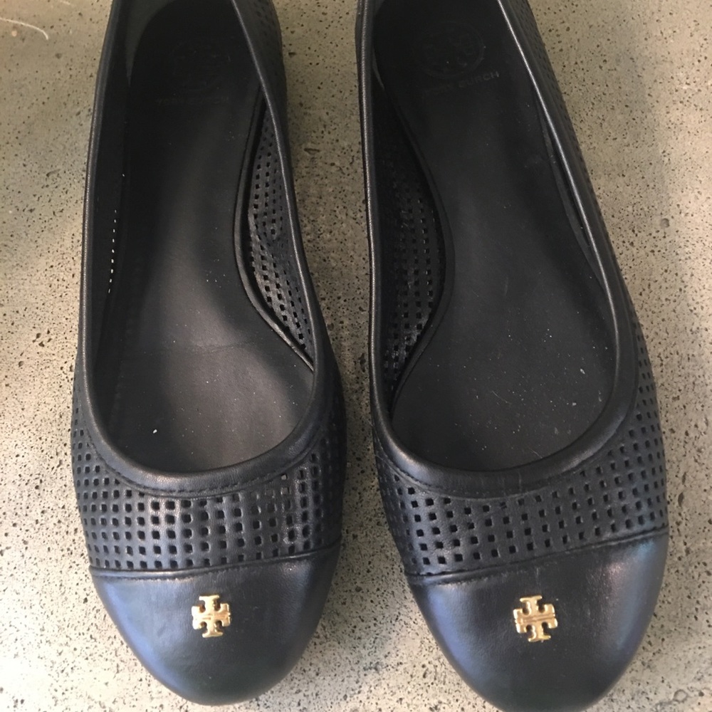 TORY BURCH Black Leather Perforated Ballet Flats